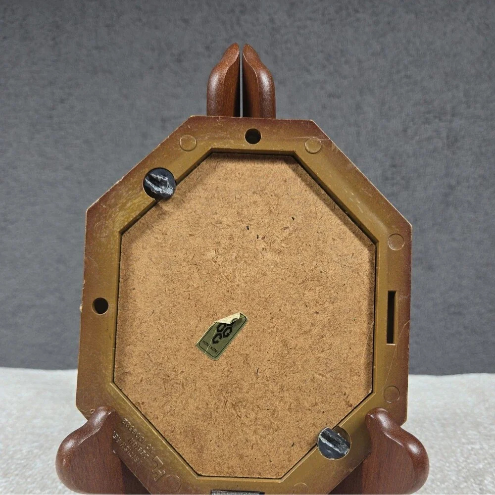 Vtg HL British Registered Design Ornate Octagon Faux Wood Picture Frame 9.5x7.5